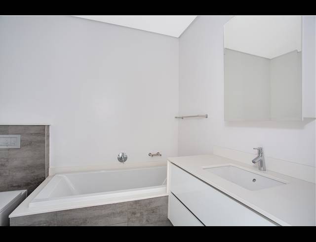 2 BEDROOM APARTMENT FOR SALE IN STEYN CITY